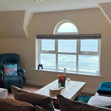 West Strand Beach Penthouse, Portrush Seafront Extérieur photo