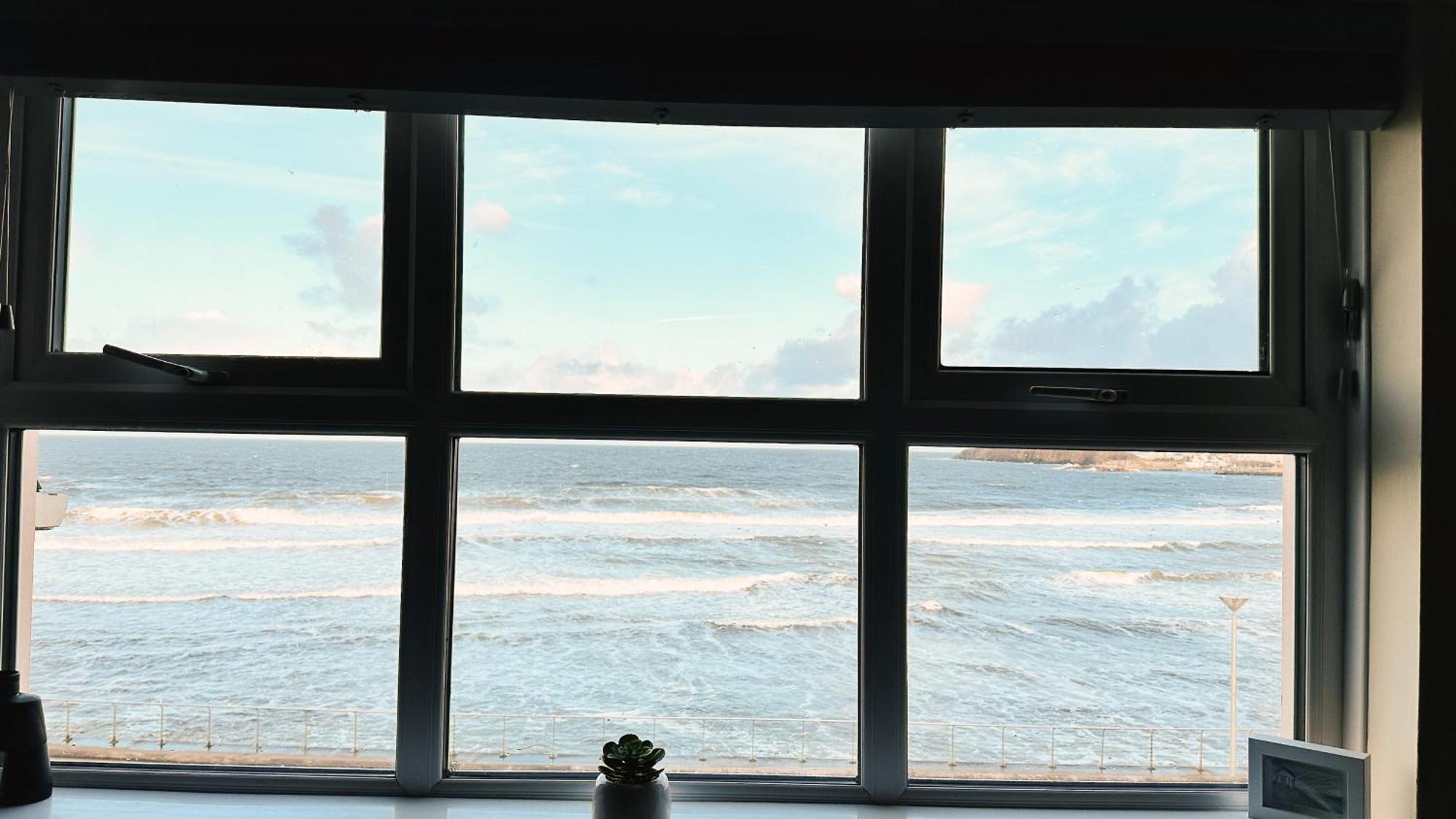 Apartment West Penthouse, Seafront